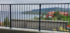 firkant stolpe rustfritt stål svart